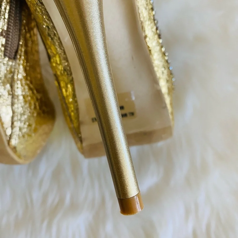 Celeste jewel embellished gold snakeskin stiletto bootie, Sz. 7
